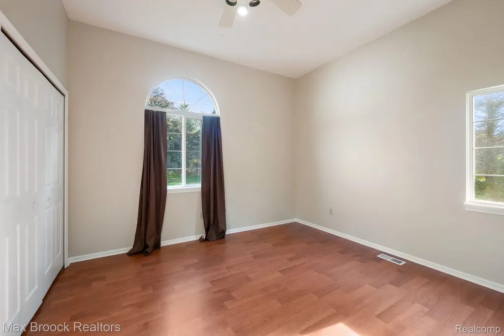 2165 Oakwood Road Brandon Charter Township MI 48462