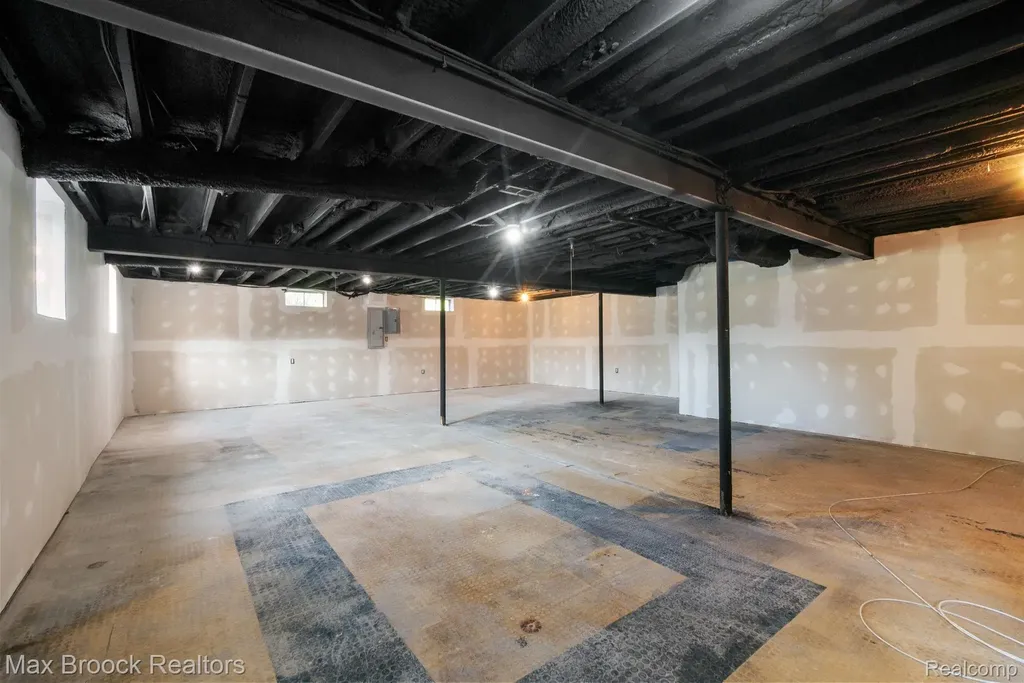 2165 Oakwood Road Brandon Charter Township MI 48462