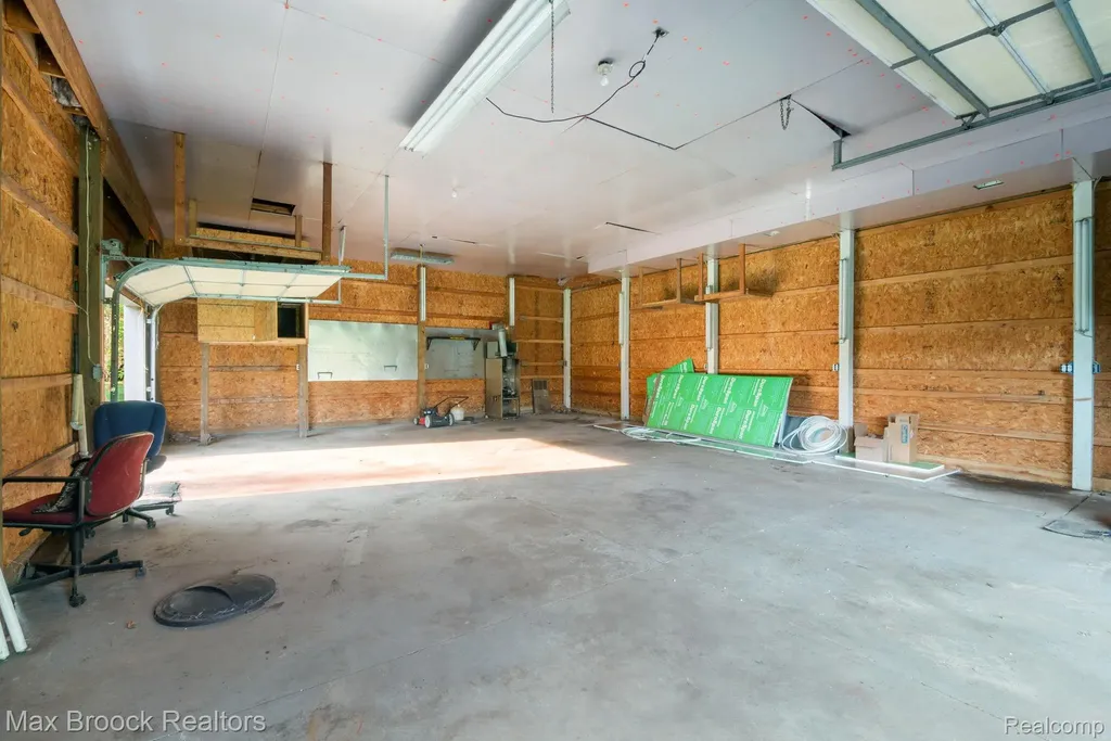 2165 Oakwood Road Brandon Charter Township MI 48462
