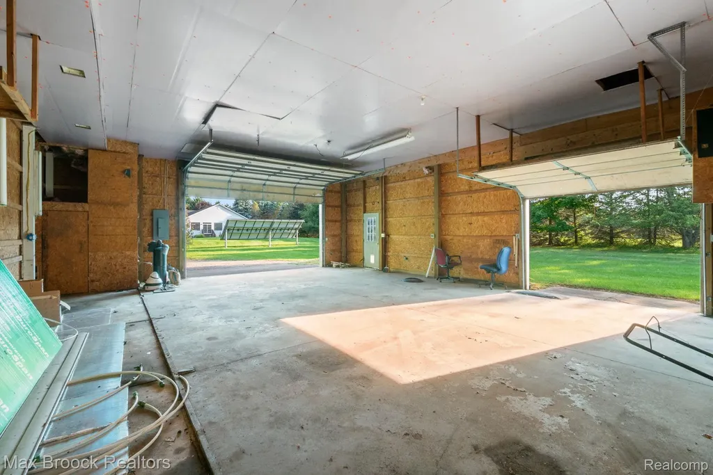 2165 Oakwood Road Brandon Charter Township MI 48462
