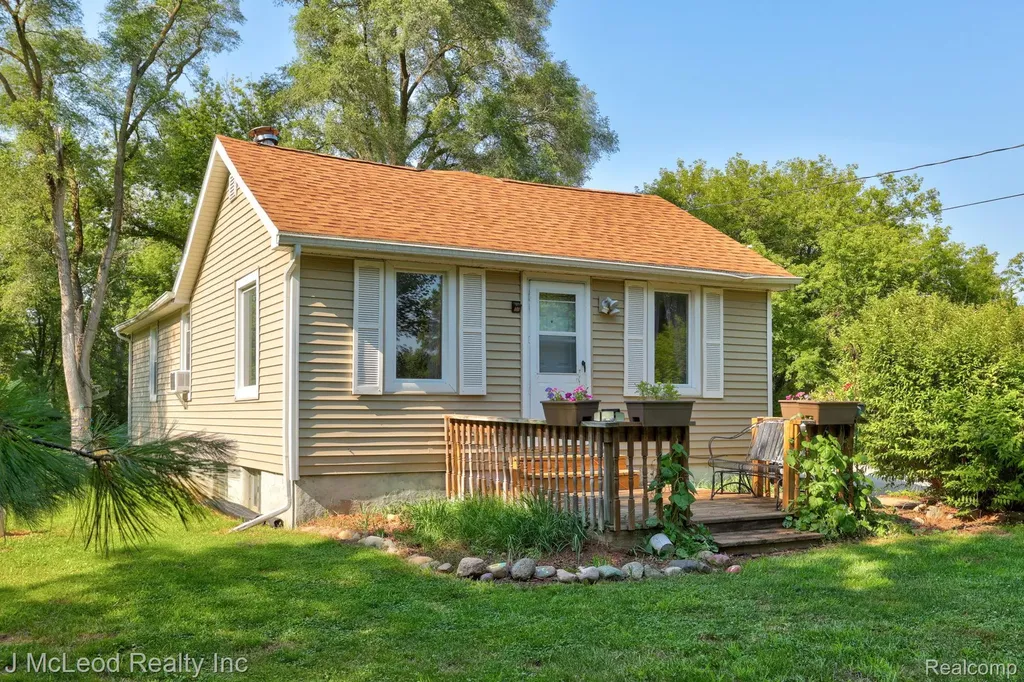 1170 W Dodge Road Vienna Charter Township MI 48420