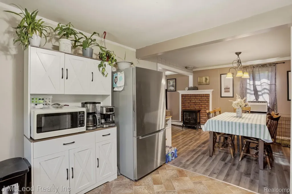 1170 W Dodge Road Vienna Charter Township MI 48420