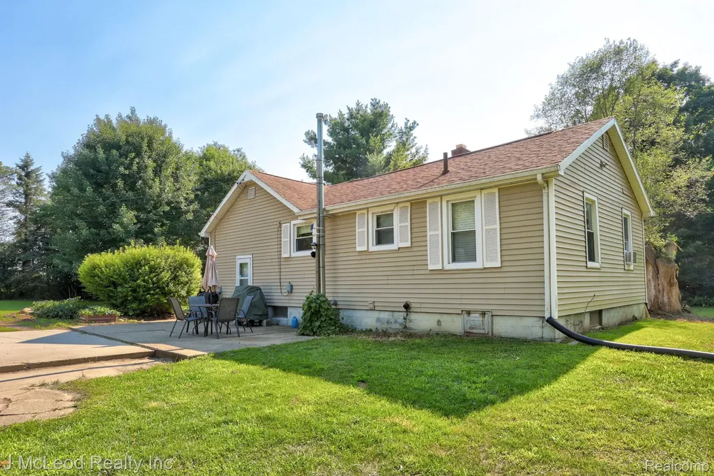 1170 W Dodge Road Vienna Charter Township MI 48420