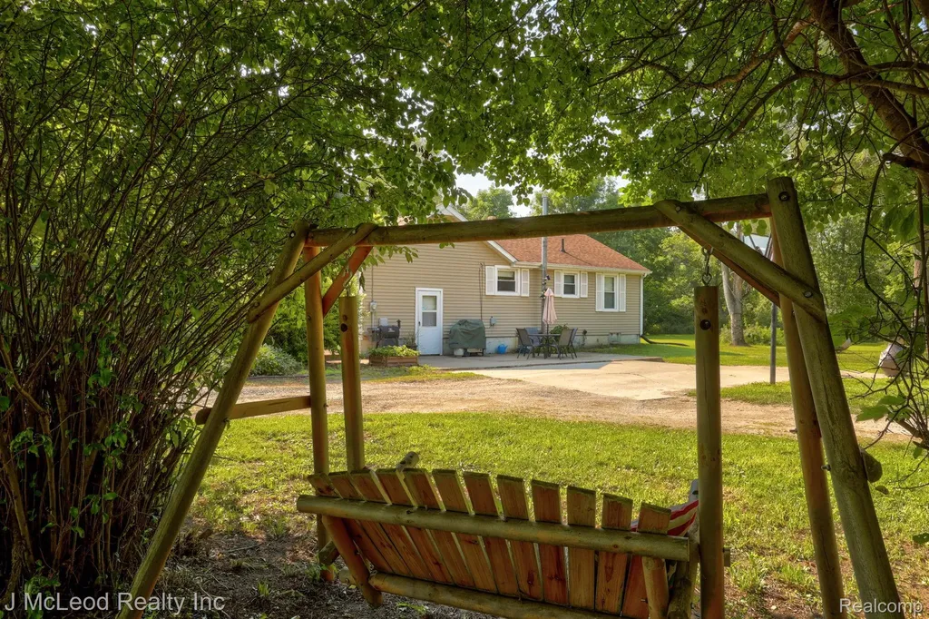 1170 W Dodge Road Vienna Charter Township MI 48420
