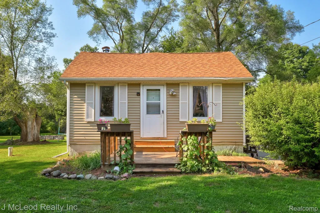 1170 W Dodge Road Vienna Charter Township MI 48420