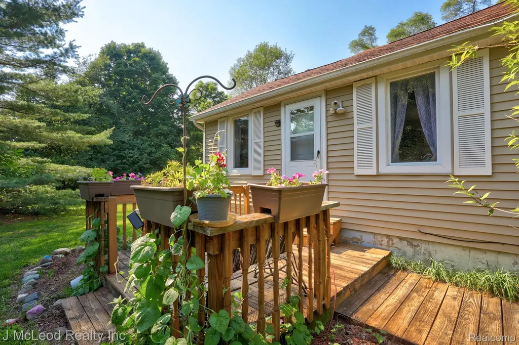 1170 W Dodge Road Vienna Charter Township MI 48420