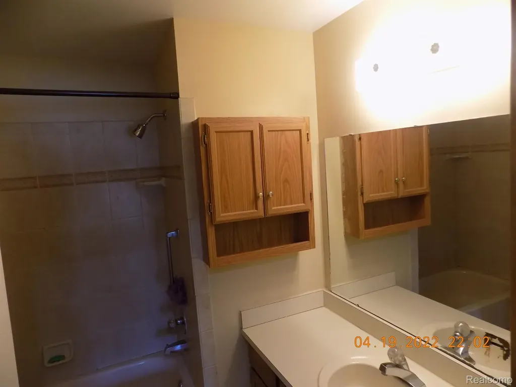 15246 Ashley Court Macomb Township MI 48044