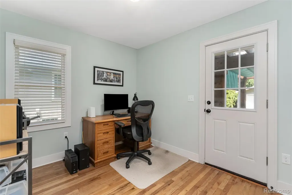 307 Linwood Avenue Rochester City MI 48307