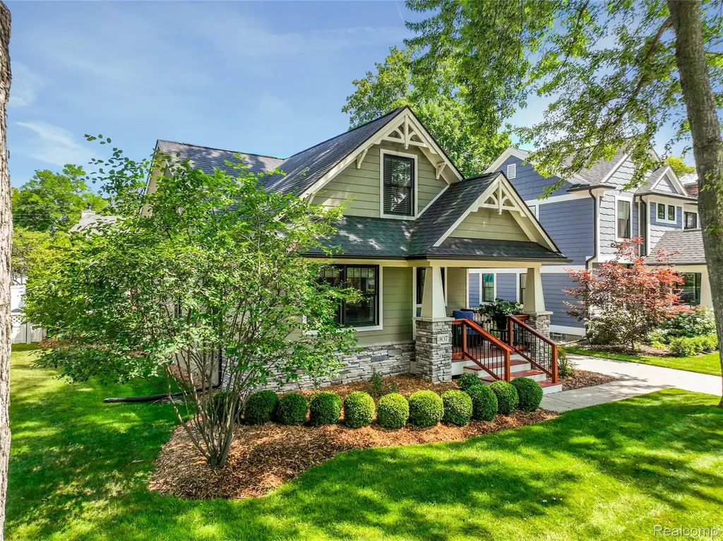 307 Linwood Avenue Rochester City MI 48307