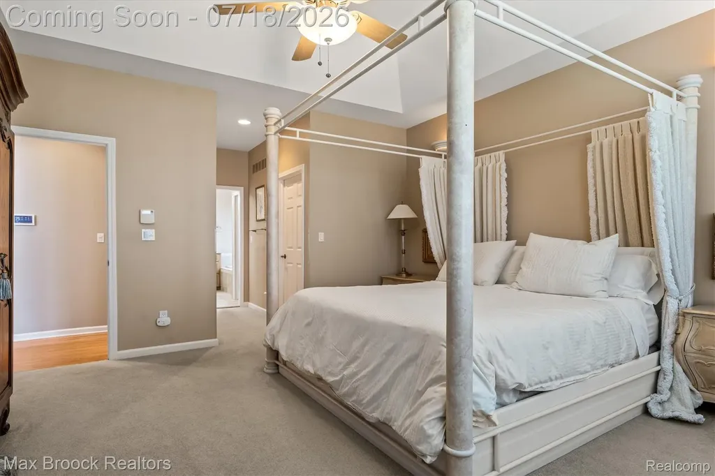 54878 Grenelefe Circle E Lyon Charter Township MI 48178