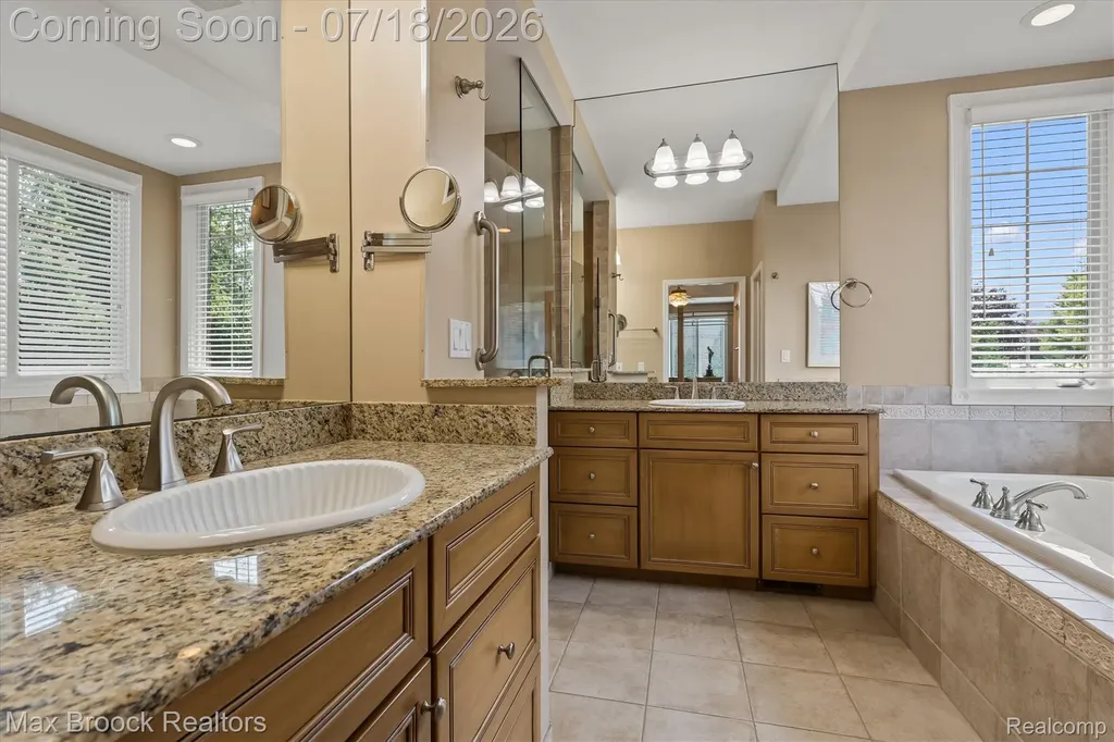 54878 Grenelefe Circle E Lyon Charter Township MI 48178