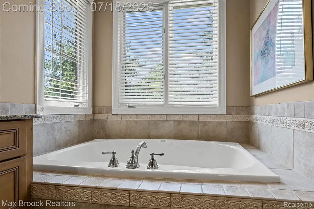 54878 Grenelefe Circle E Lyon Charter Township MI 48178