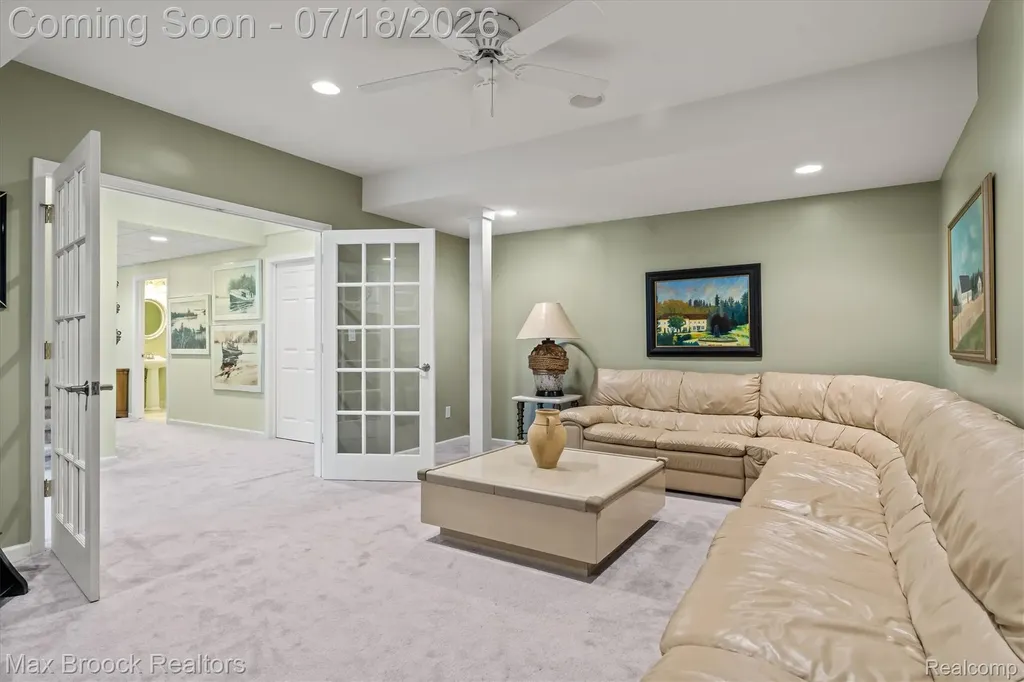 54878 Grenelefe Circle E Lyon Charter Township MI 48178