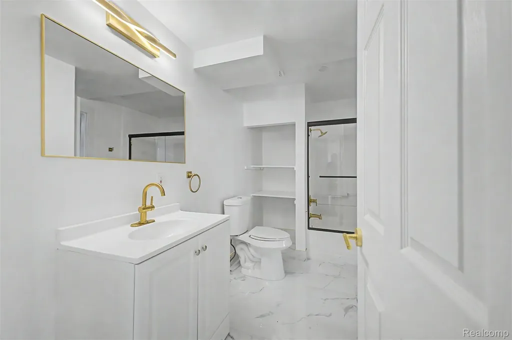 2313 Saint Joseph Street West Bloomfield Charter Township MI 48324