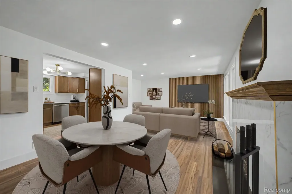 2313 Saint Joseph Street West Bloomfield Charter Township MI 48324