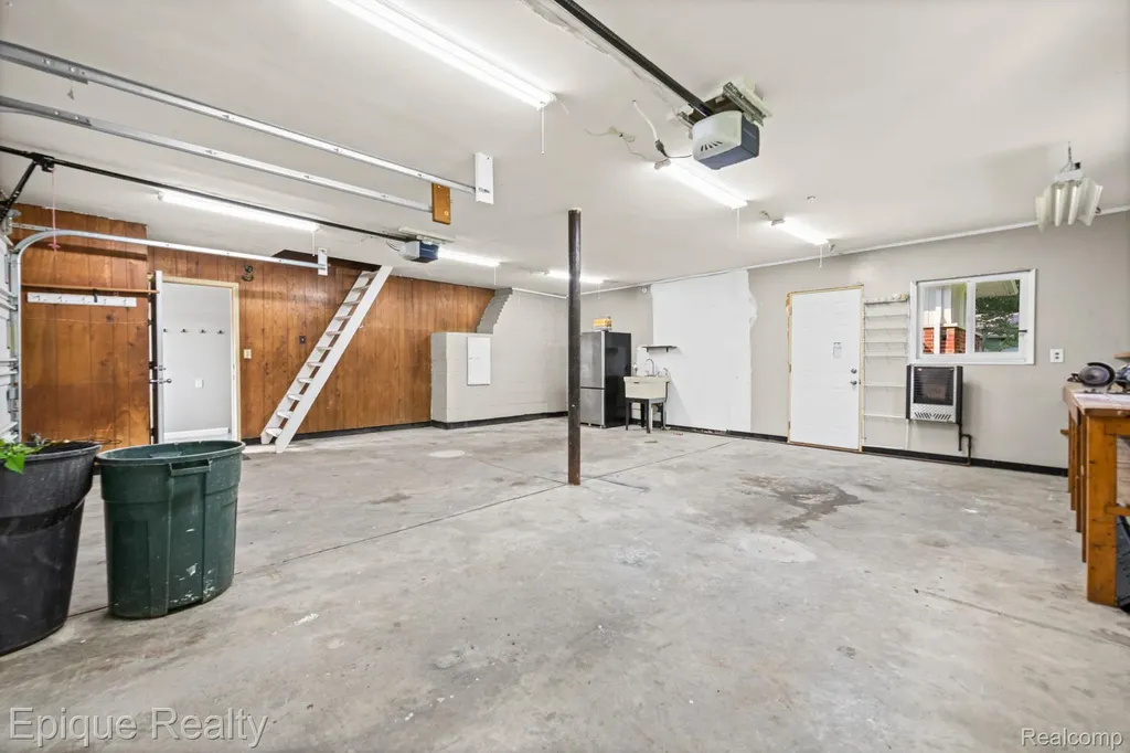 5155 Gratiot Avenue St. Clair Township MI 48079