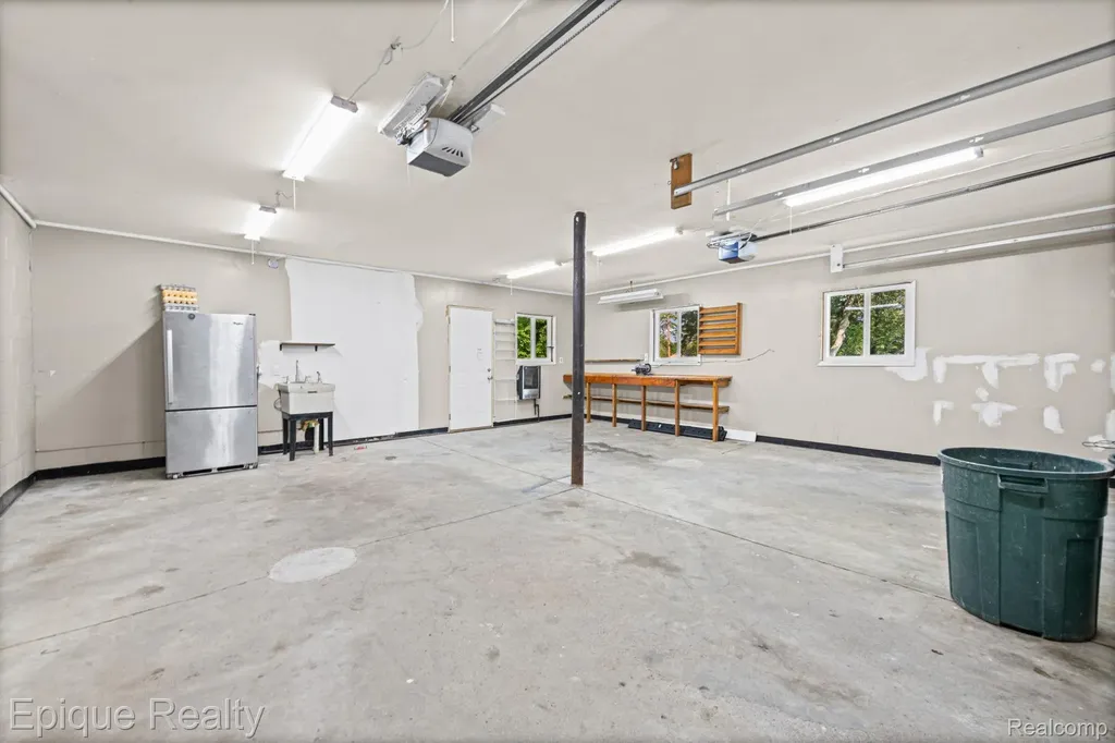 5155 Gratiot Avenue St. Clair Township MI 48079