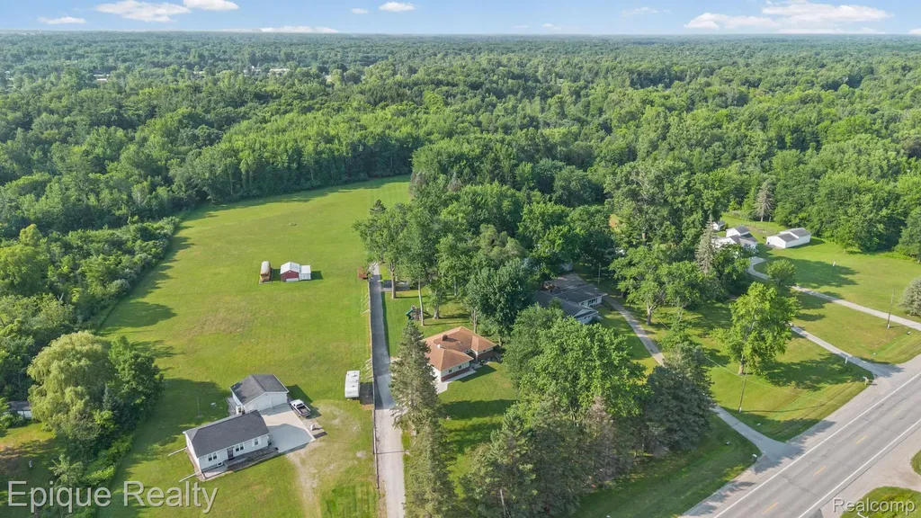 5155 Gratiot Avenue St. Clair Township MI 48079