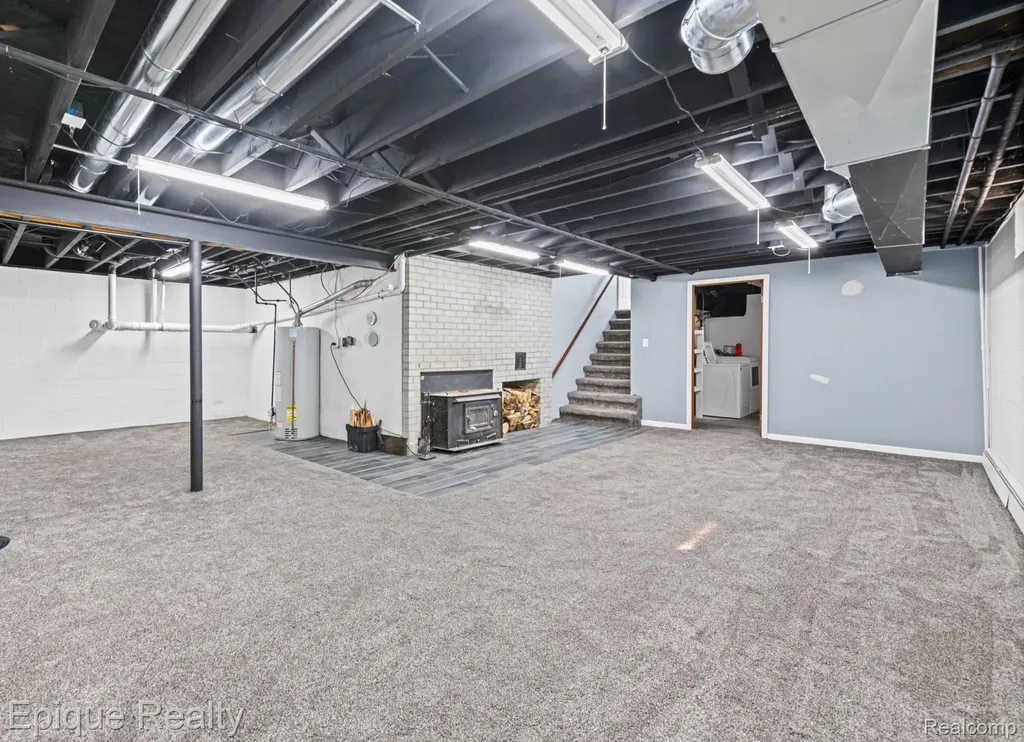 5155 Gratiot Avenue St. Clair Township MI 48079