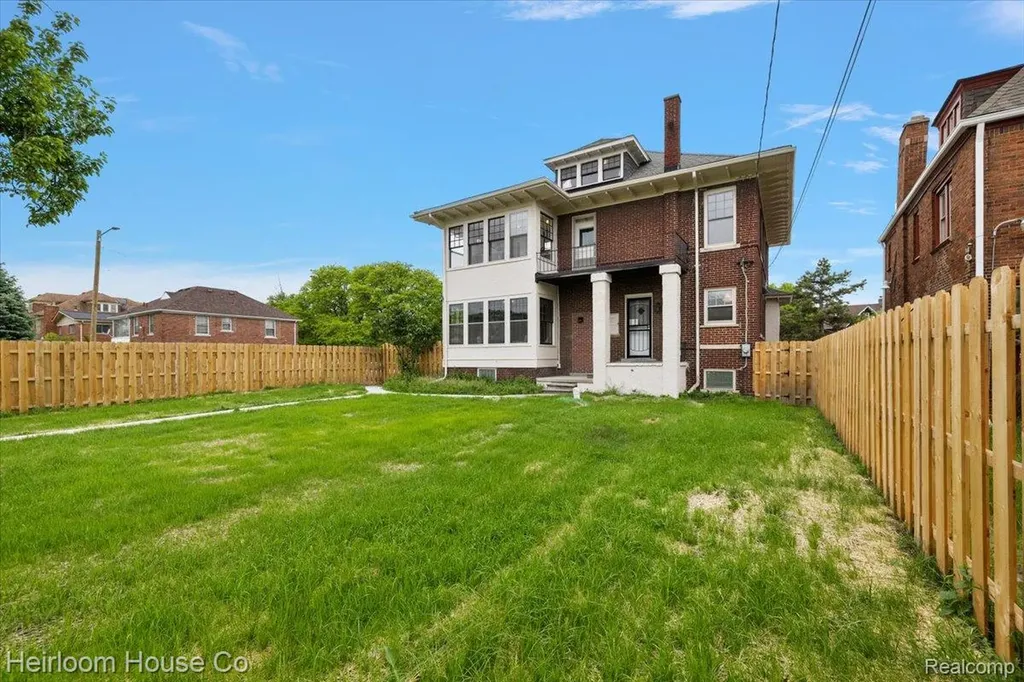 1755 W Boston Boulevard Detroit City MI 48206