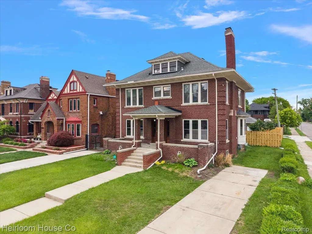 1755 W Boston Boulevard Detroit City MI 48206