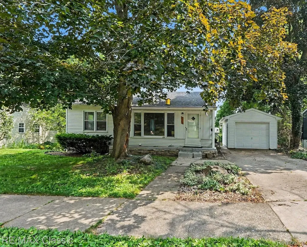 2105 Charlton Avenue Ann Arbor City MI 48103