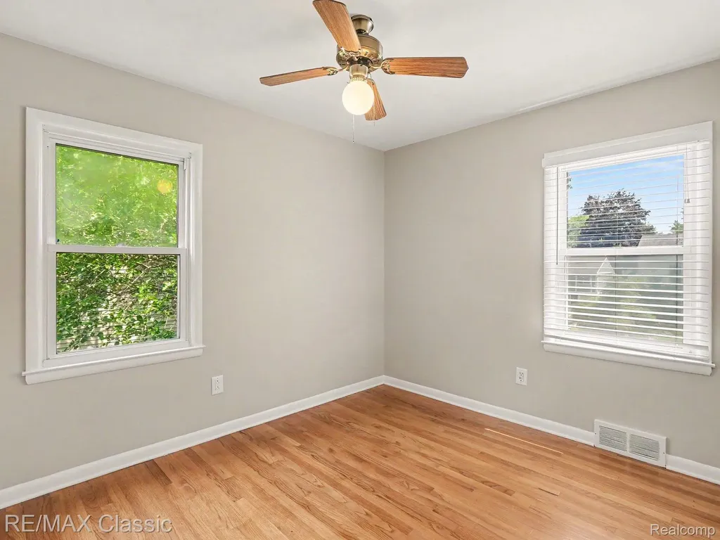 2105 Charlton Avenue Ann Arbor City MI 48103