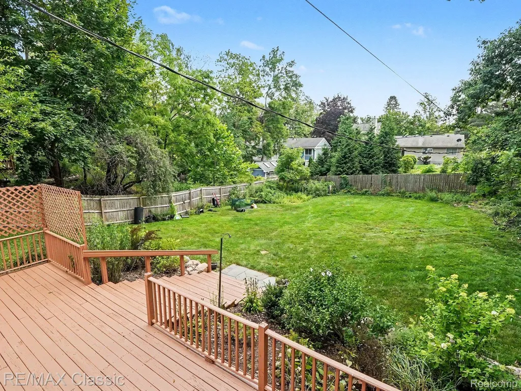 2105 Charlton Avenue Ann Arbor City MI 48103