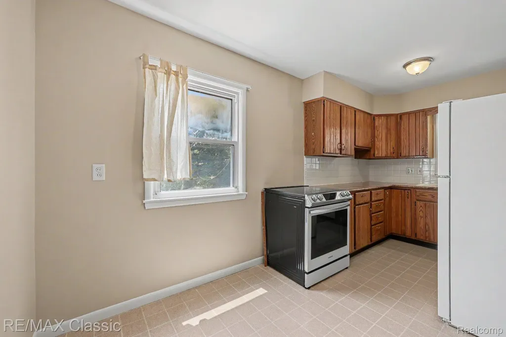 2105 Charlton Avenue Ann Arbor City MI 48103
