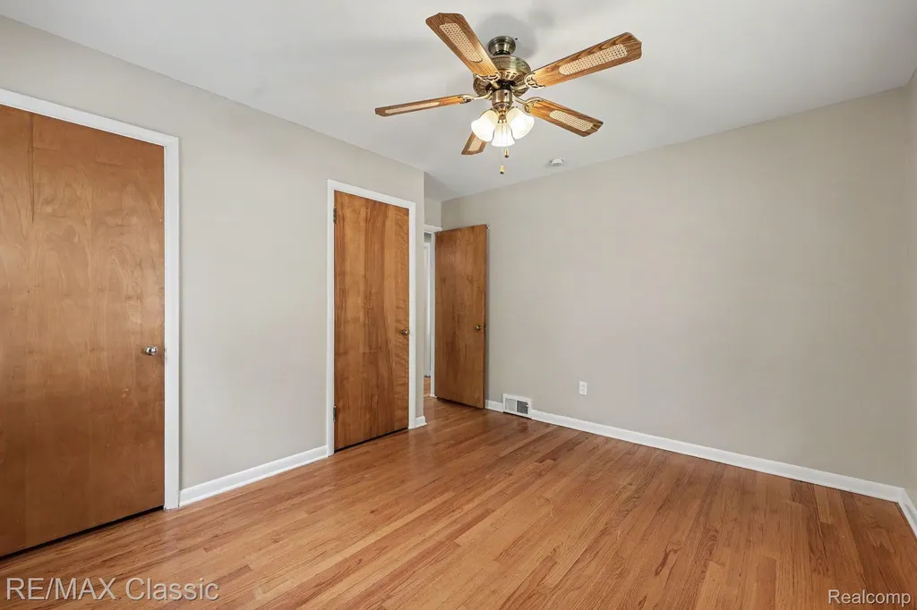 2105 Charlton Avenue Ann Arbor City MI 48103