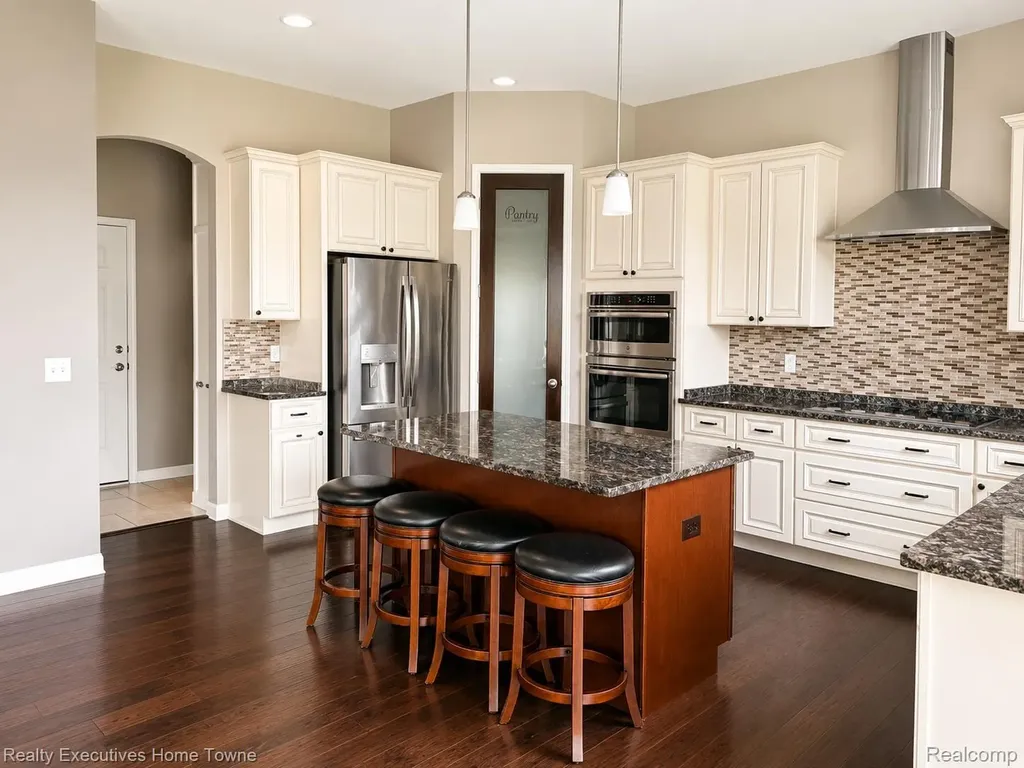 20835 S Miles Street Clinton Charter Township MI 48036