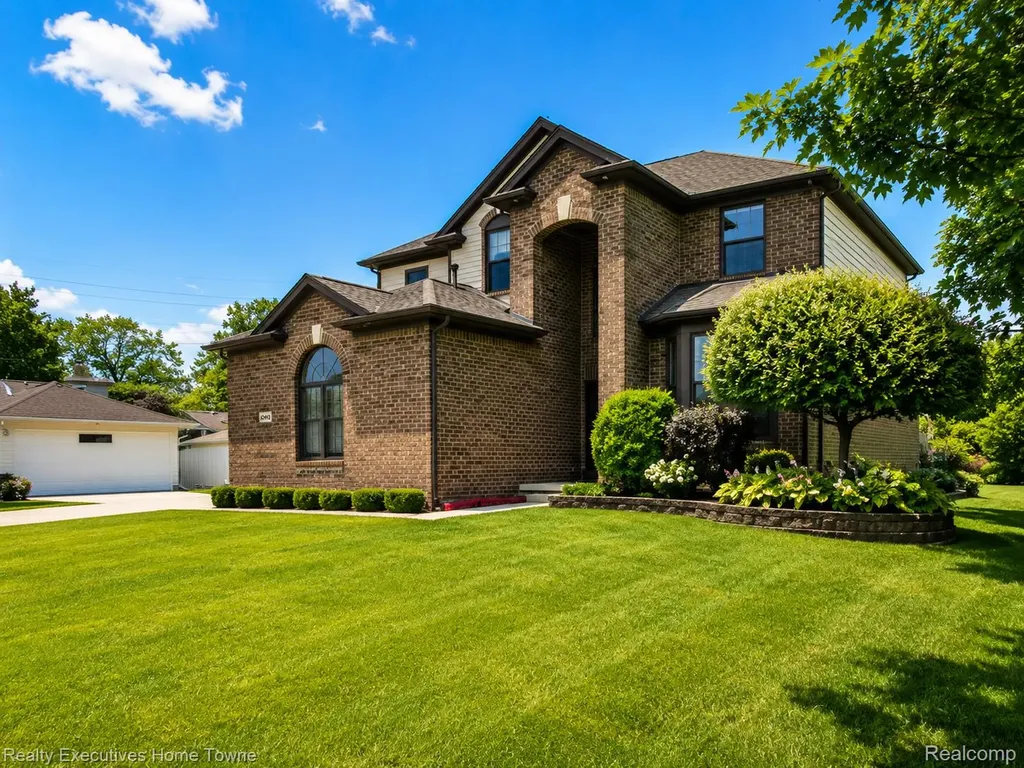 20835 S Miles Street Clinton Charter Township MI 48036