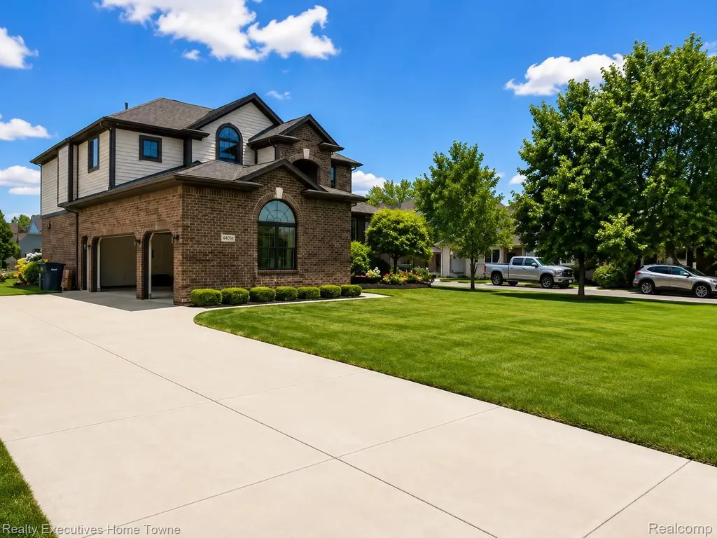 20835 S Miles Street Clinton Charter Township MI 48036