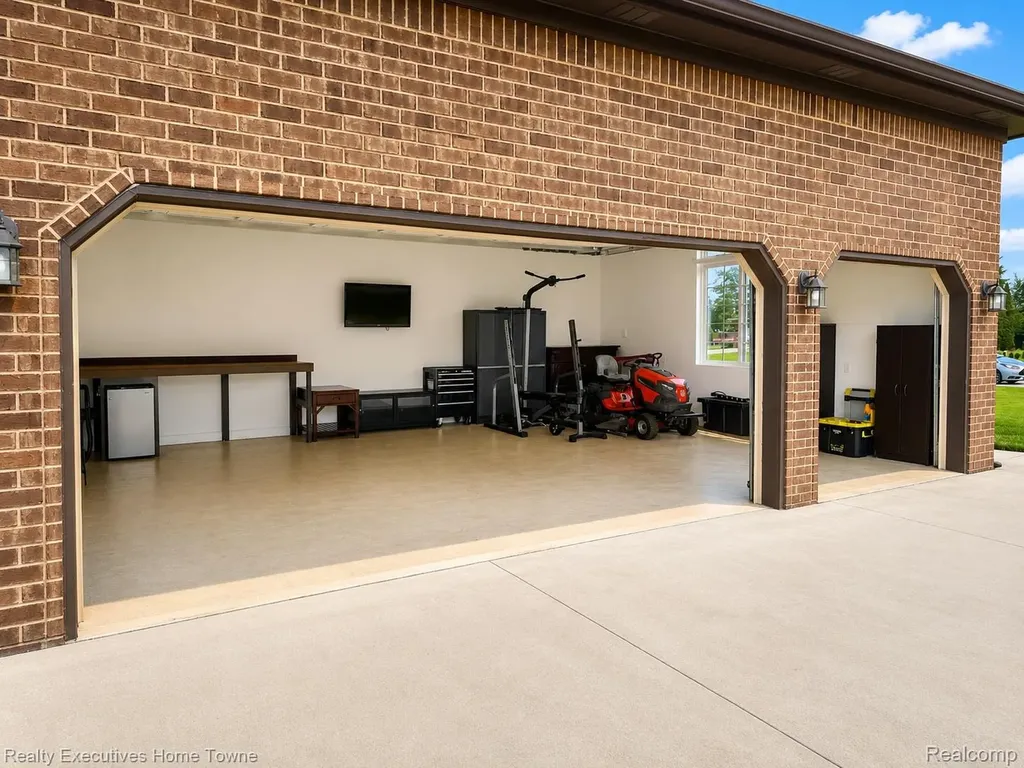 20835 S Miles Street Clinton Charter Township MI 48036