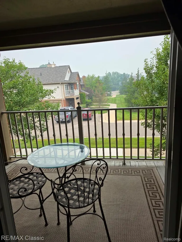 3391 Tremonte Circle S Oakland Charter Township MI 48306