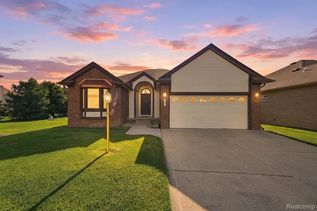 36464 Perfecta Court Clinton Charter Township MI 48035