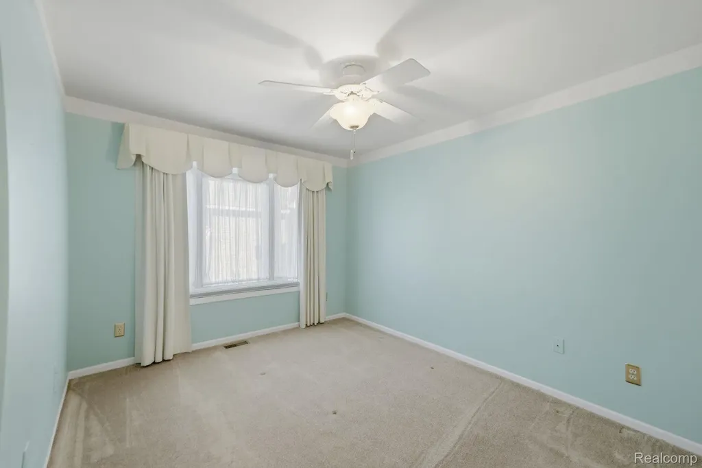 36464 Perfecta Court Clinton Charter Township MI 48035