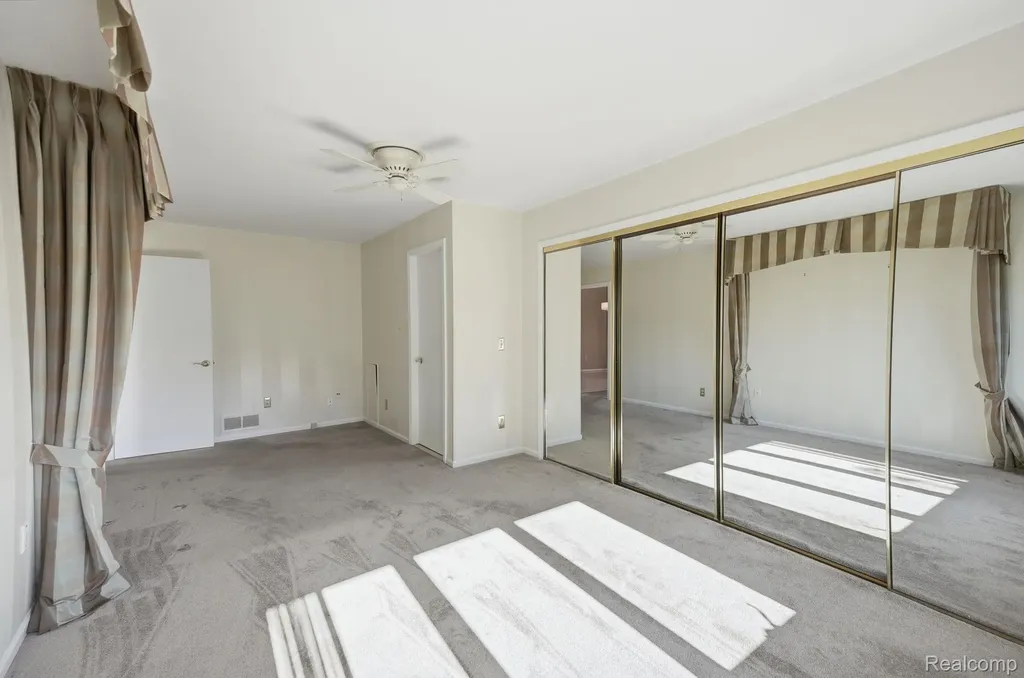 36464 Perfecta Court Clinton Charter Township MI 48035
