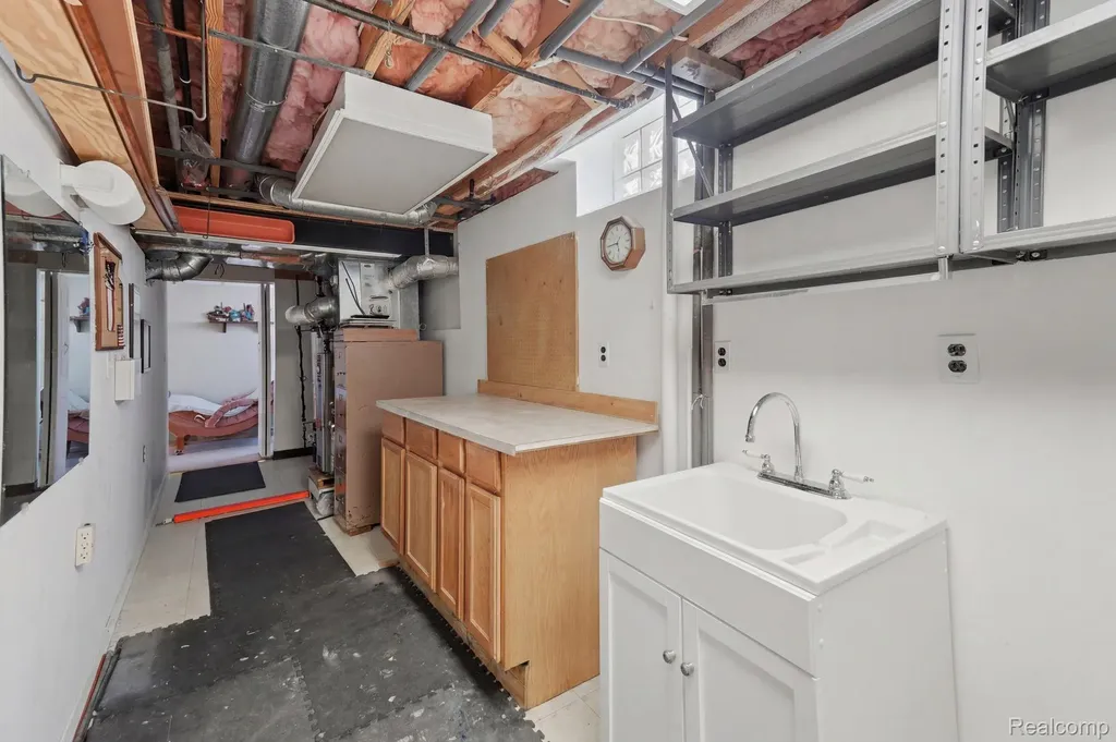 36464 Perfecta Court Clinton Charter Township MI 48035