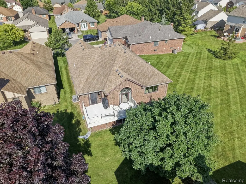 36464 Perfecta Court Clinton Charter Township MI 48035