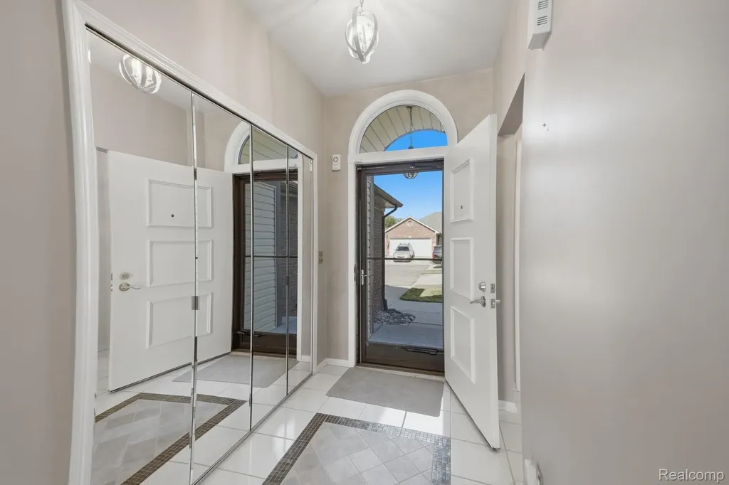 36464 Perfecta Court Clinton Charter Township MI 48035