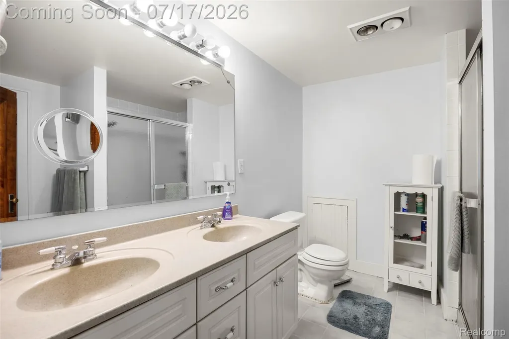 183 W Columbia Avenue Belleville City MI 48111