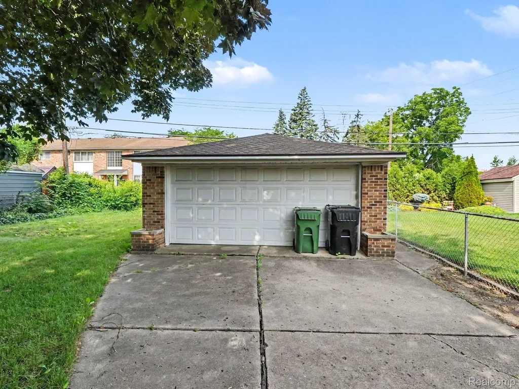 6350 Robinson Avenue Allen Park City MI 48101