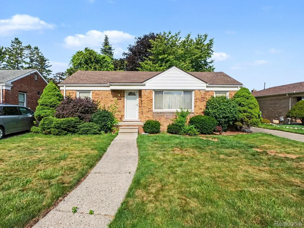 6350 Robinson Avenue Allen Park City MI 48101