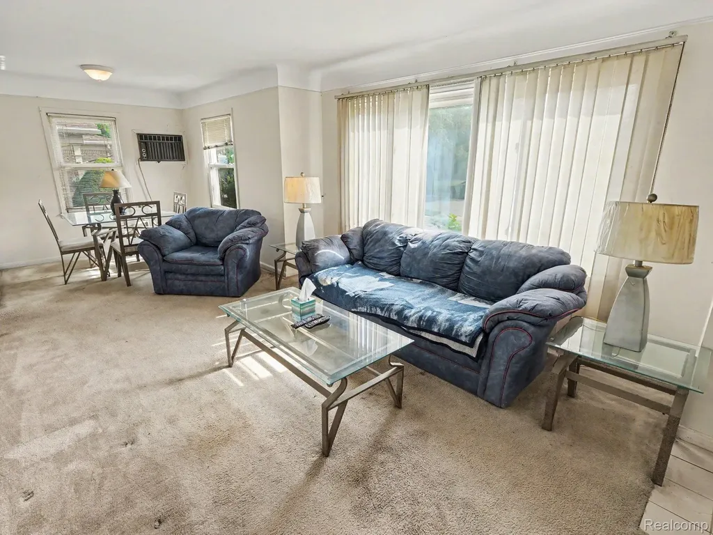 6350 Robinson Avenue Allen Park City MI 48101