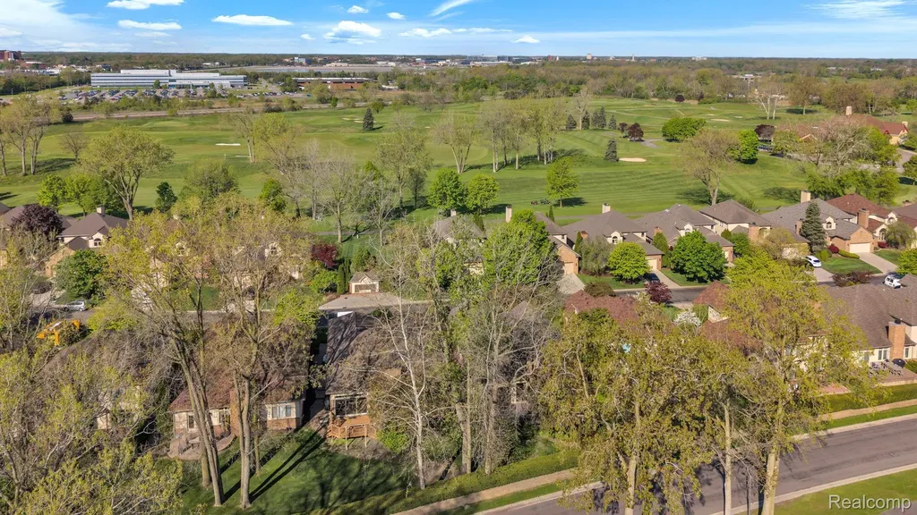 30 Turnberry Lane Dearborn City MI 48120
