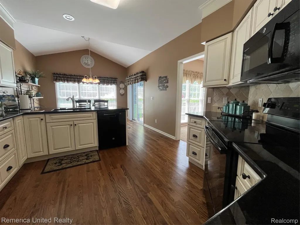 39677 Muirfield Lane Northville Township MI 48168
