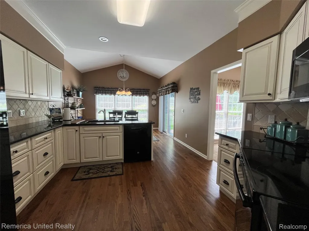 39677 Muirfield Lane Northville Township MI 48168