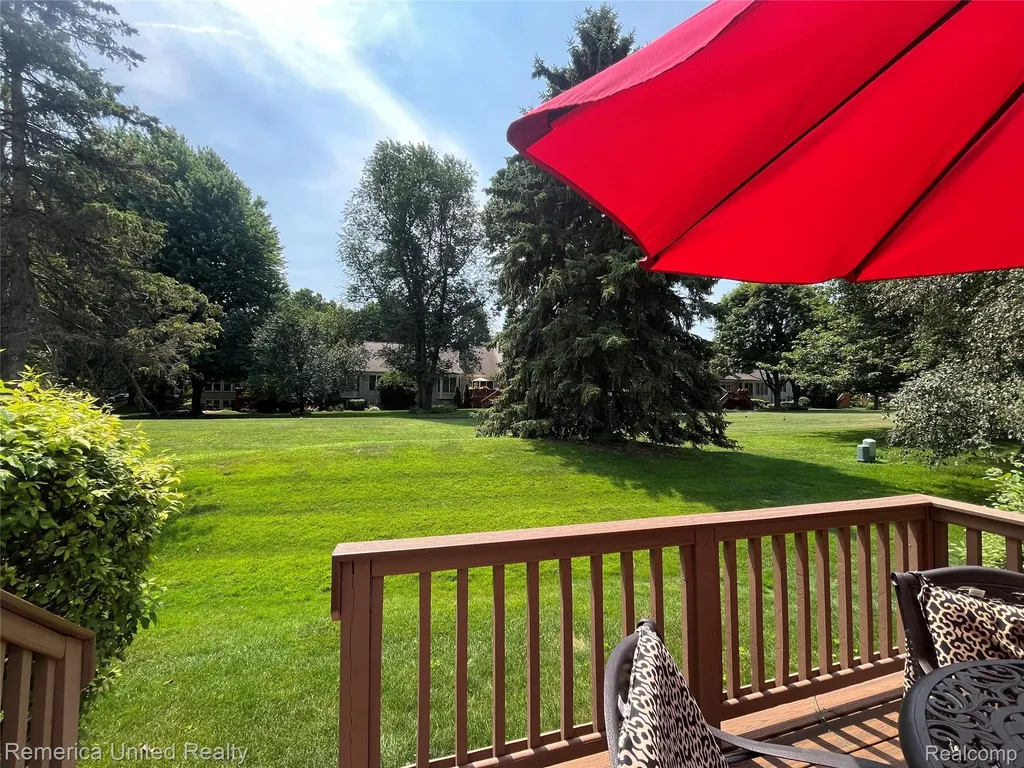 39677 Muirfield Lane Northville Township MI 48168