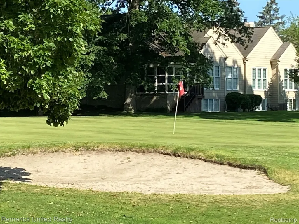 39677 Muirfield Lane Northville Township MI 48168